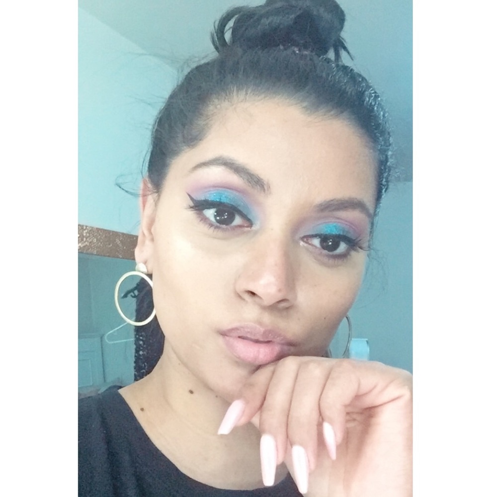 Meet your Posher, Vanessa